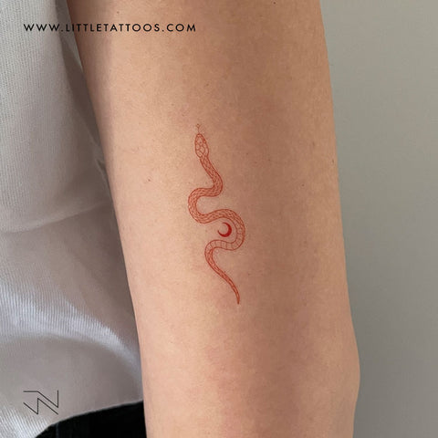 Fine line snake and flowers by leatattoo      tattoos tattooed  tattooideas tattoolife tattooart tattooartist tattoodesign  Instagram