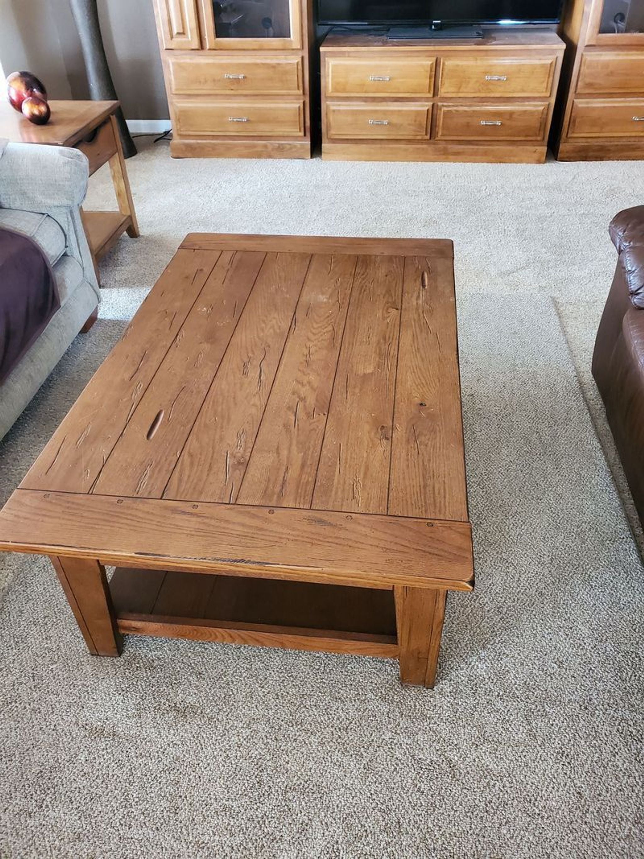 Attic Heirlooms By Broyhill Wooden Coffee Table The Local Flea Phoenix