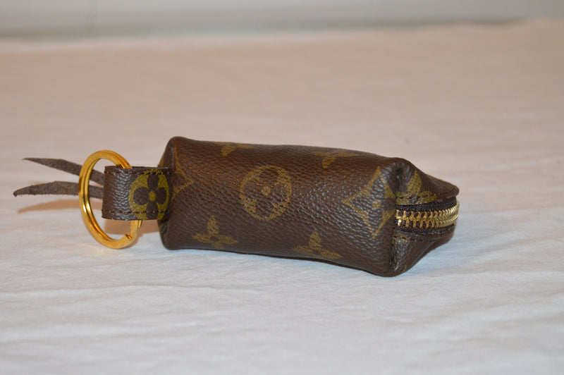 REPURPOSED Louis Vuitton Card Pouch Key Chain – NH Timeless Designers