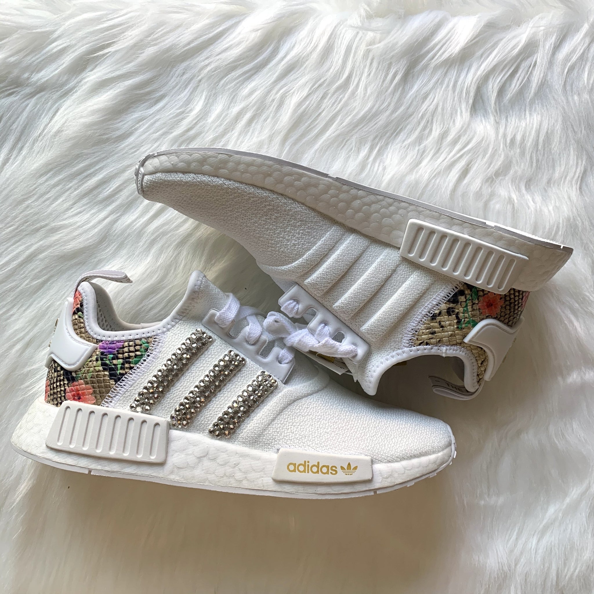 adidas nmd floral