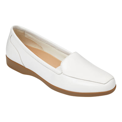 easy spirit devitt casual flats