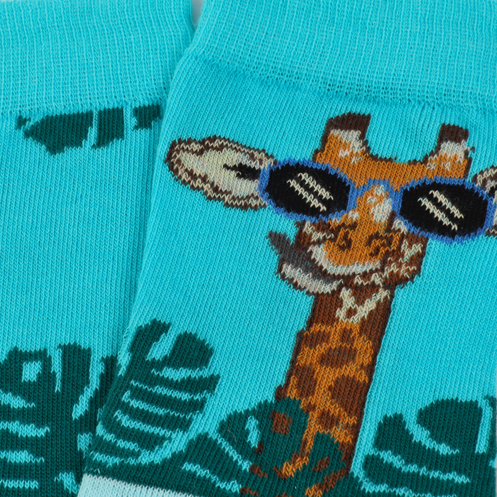 kids cotton socks with giraffe pattern close up