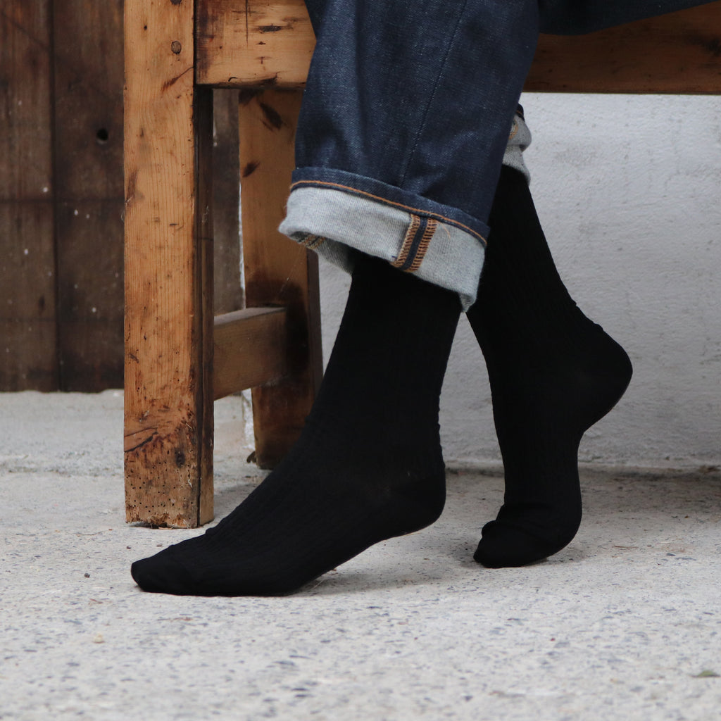 women's black ribbed cotton socks 