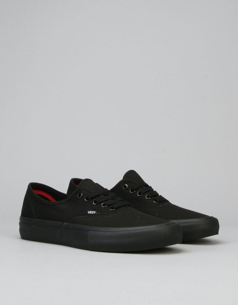 vans authentic black pro