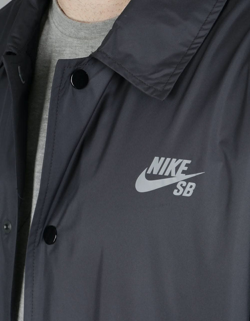 Nike SB Shield Coaches Jacket - Black 