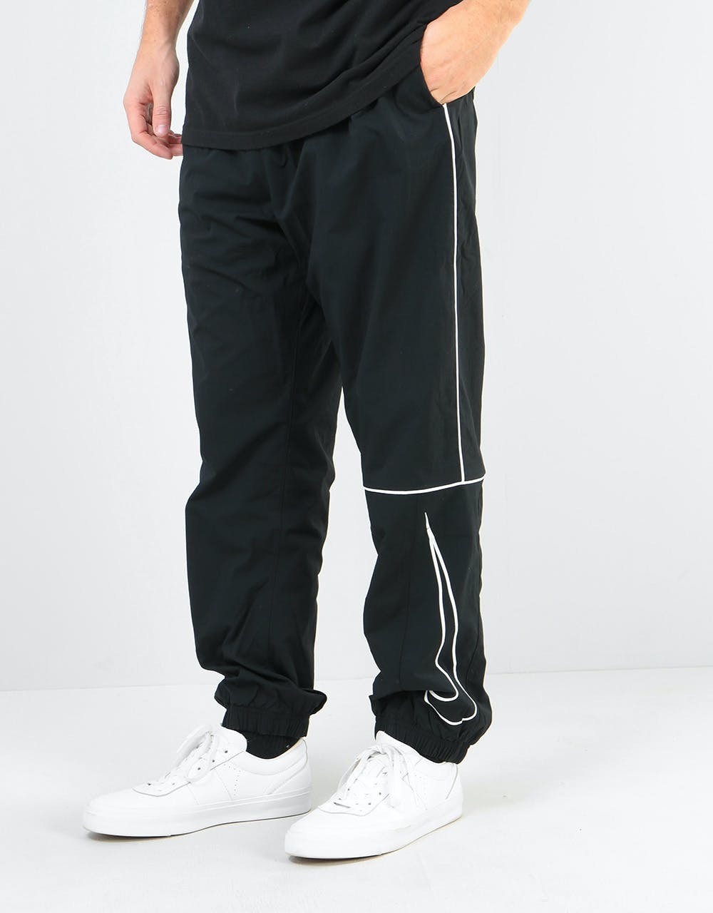 guerra cuestionario exceso Nike SB Swoosh Track Pant - Black/White/White – Route One