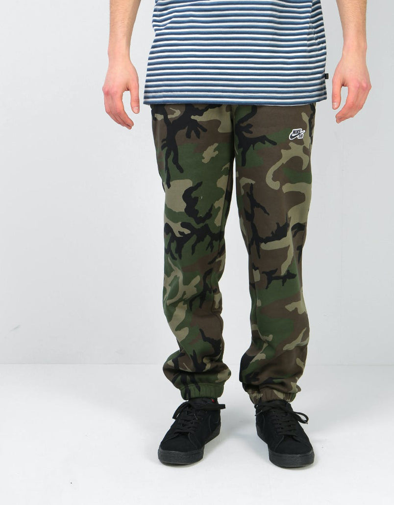 nike camouflage sweatpants