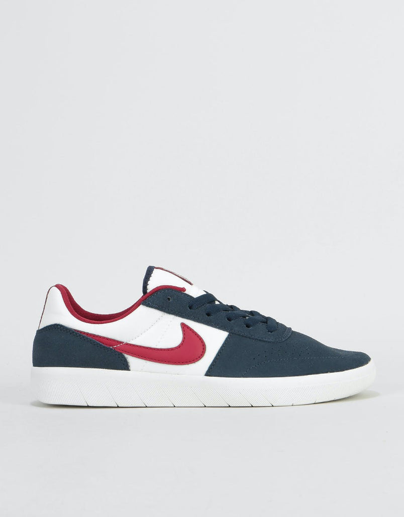 nike sb team classic red