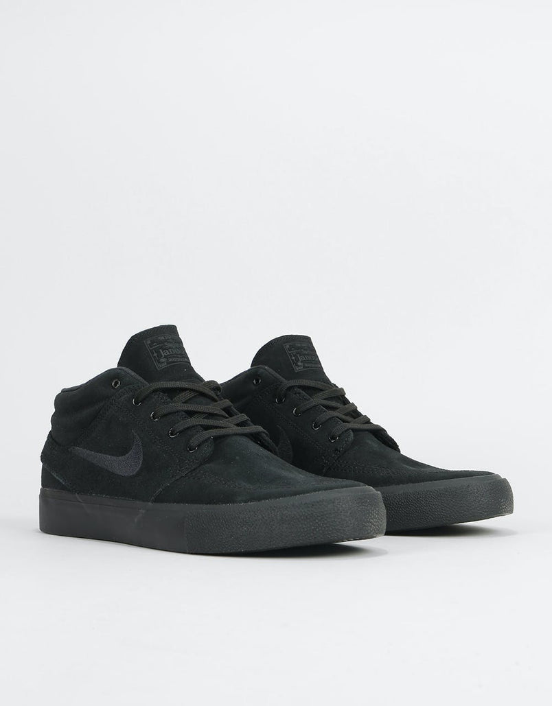 nike skate shoes mid top