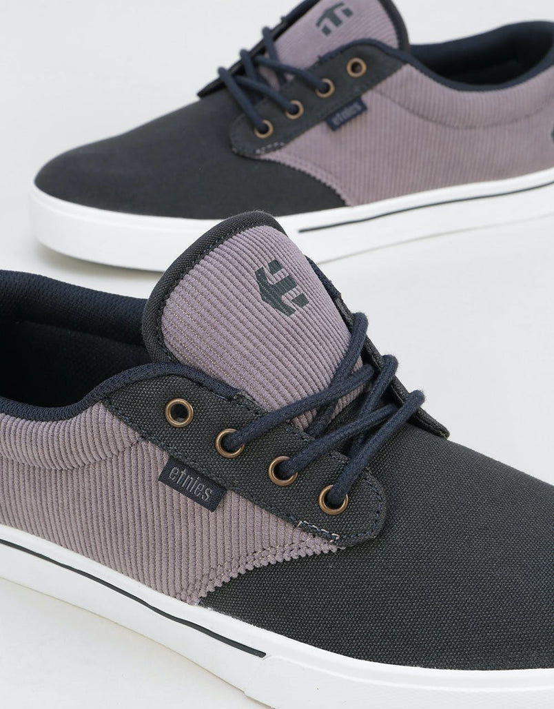 mike v etnies