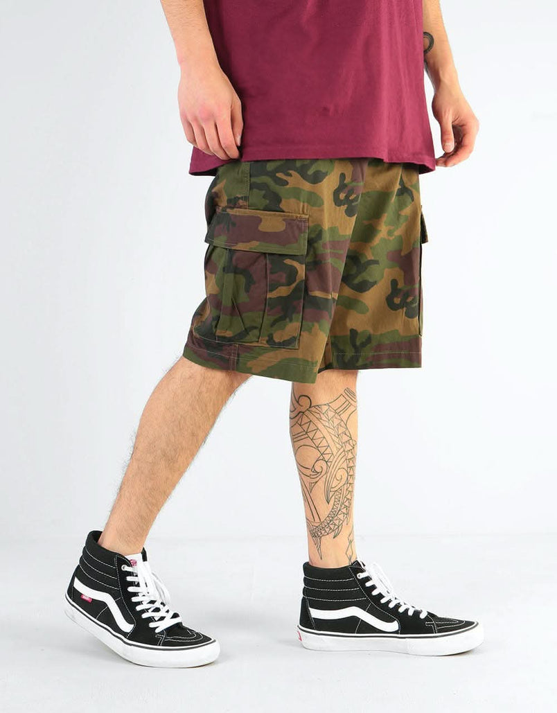 vans with cargo shorts