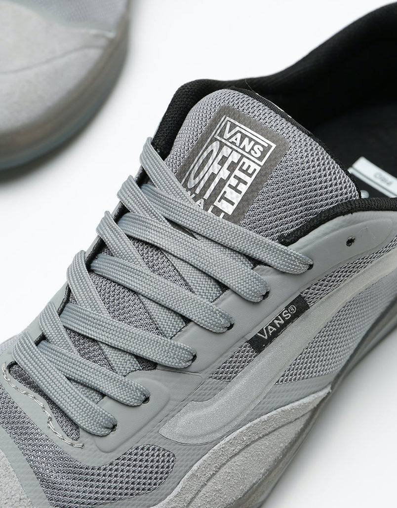 Vans AVE Pro Skate Shoes - (Reflective) Grey – Route One