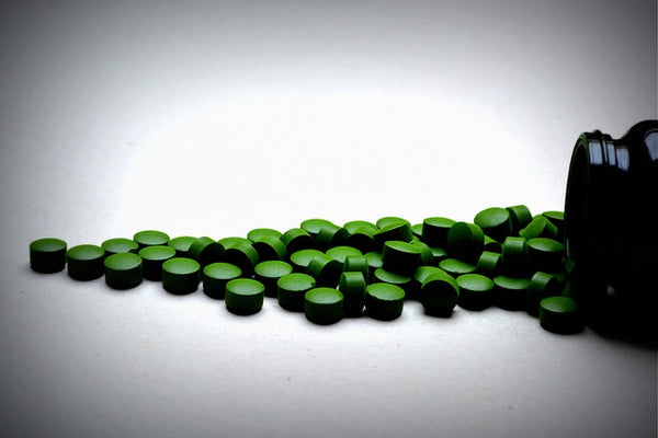 Chlorella pills supplements