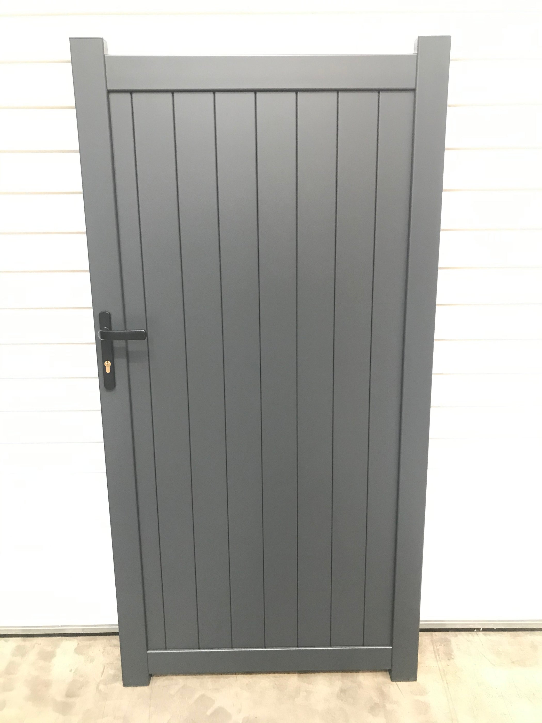 Aluminium pedestrian gate with solid infill - Vertical slats - Flat to ...