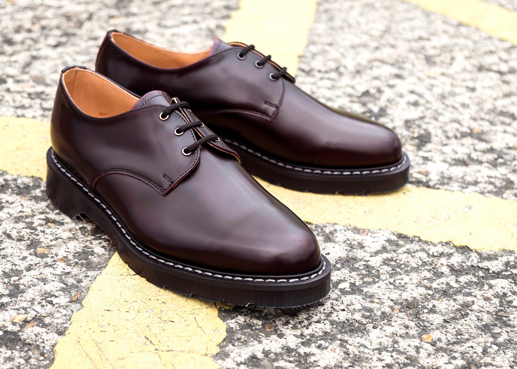 Burgundy Rub-Off Gibson Shoe