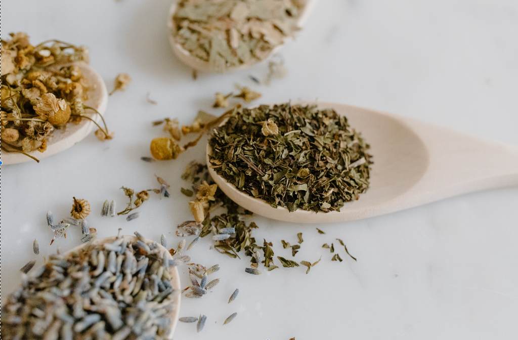 Spoons containing herbal medicine