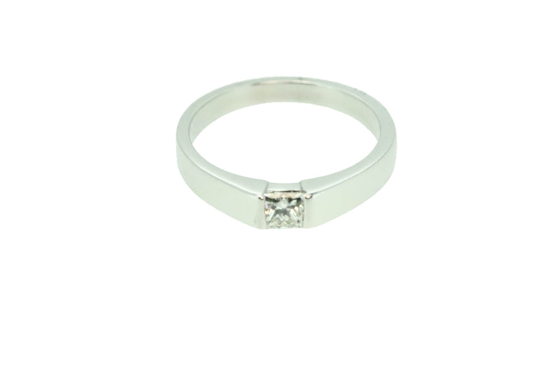 18k White Gold Princess Cut Solitaire Diamond  Ring