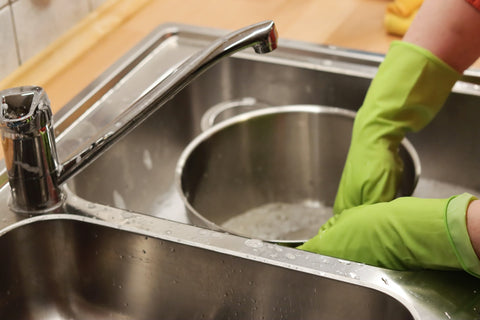 rinsing dishes properly