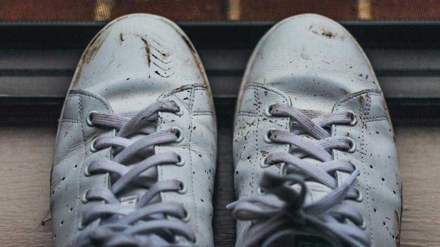how to clean sneaker scuffs