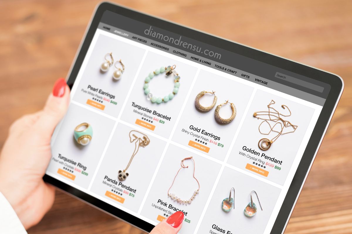 A lady buying high quality gold jewelry online