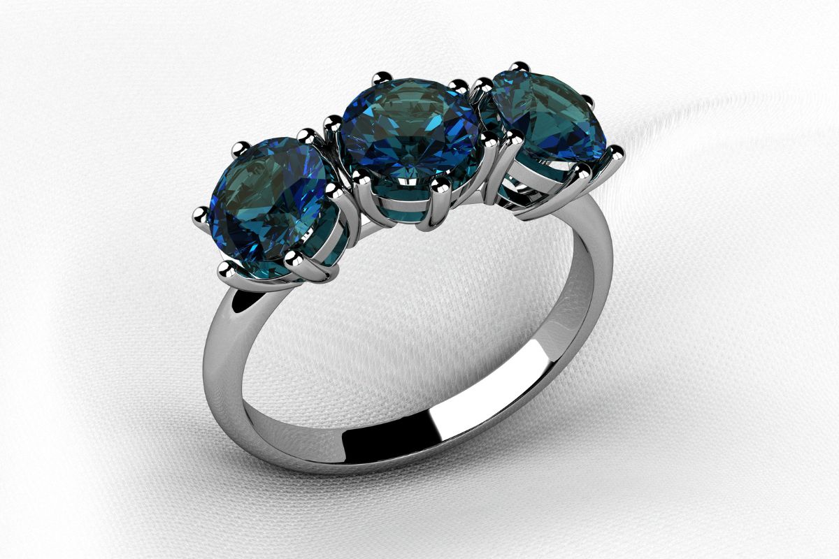Alexandrite diamond ring