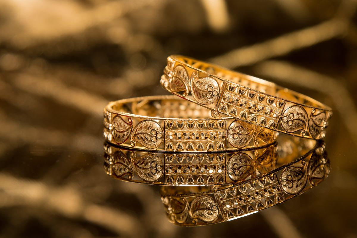 Beautiful gold designer rings kept together