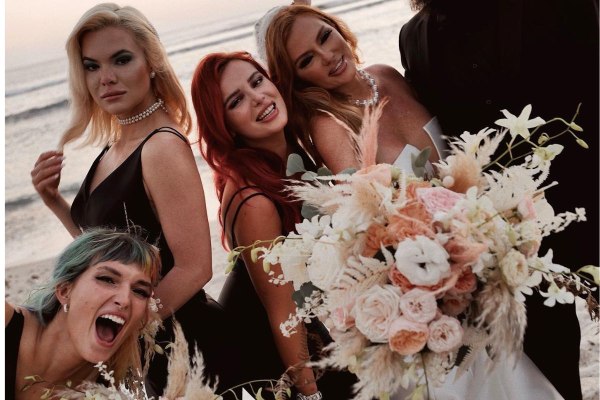 Bella thorne enjoying her engagement with family & friends
