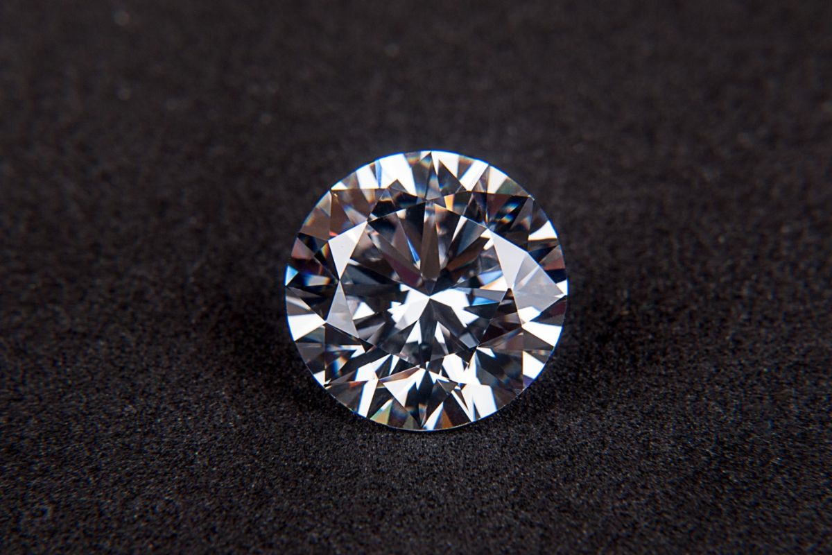 Close up view of a Morganite diamond