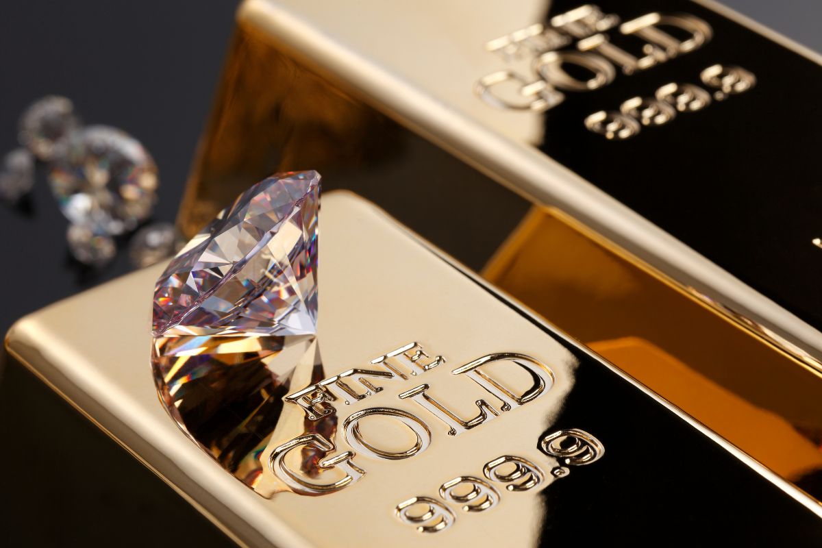 Diamond kept on gold bars showing how valuable diamonds are.
