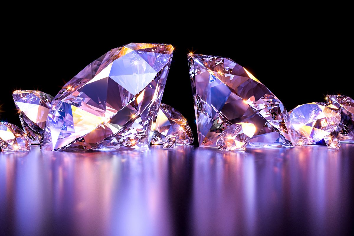 Diamonds demonstrate their optical reflection, capturing and refracting light beautifully