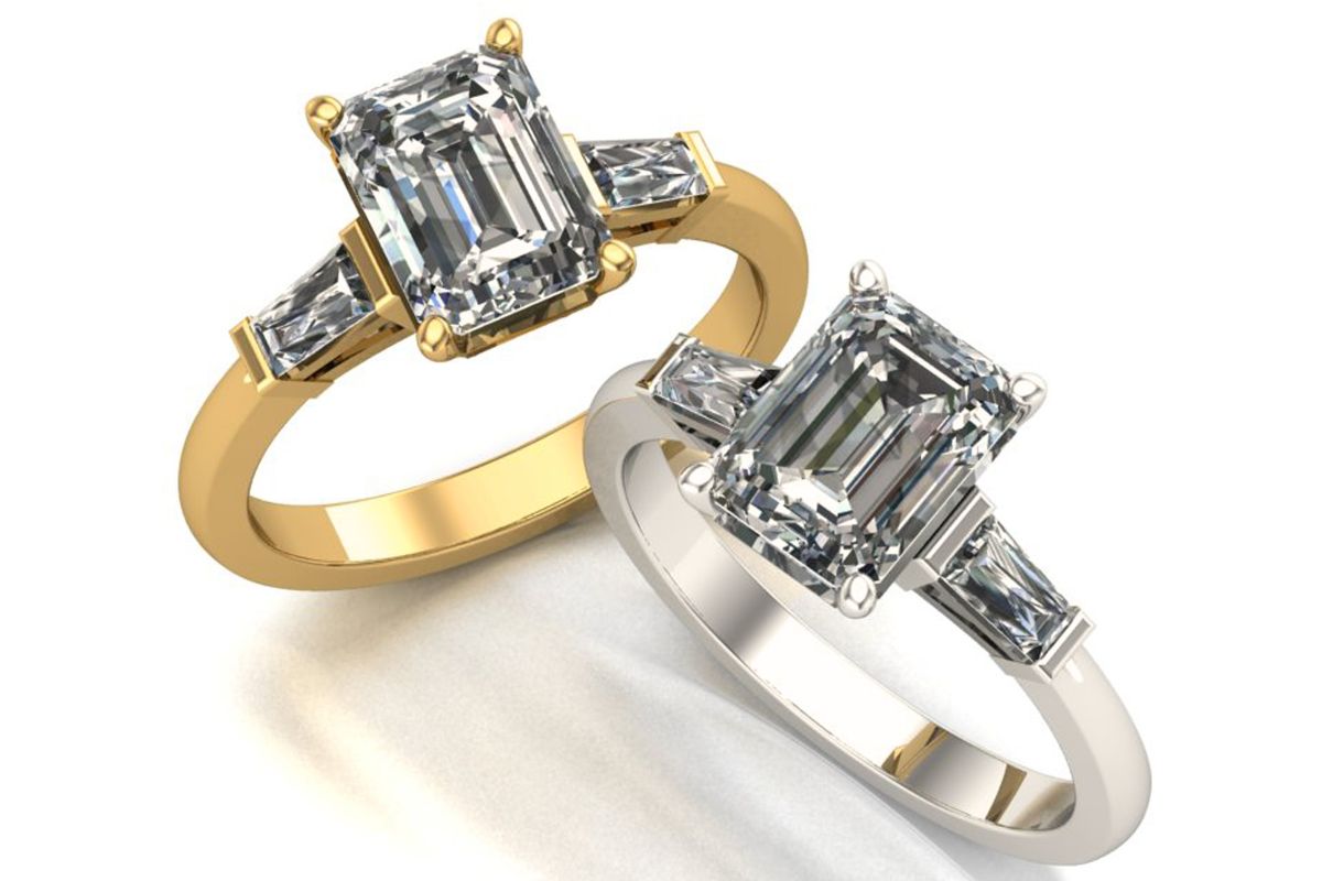 Gold and silver setting k color diamond ring.
