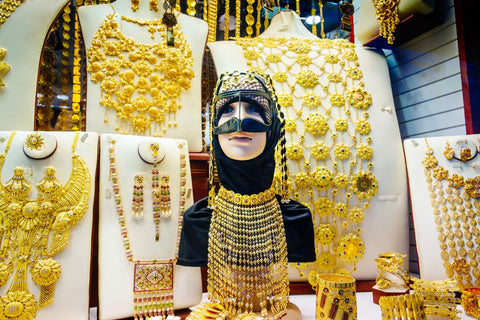 Gold variations in jewelry