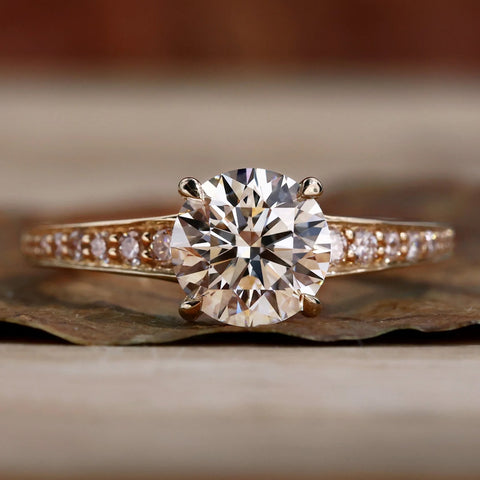 Round Lab Grown Diamond Tapered Band Engagement Ring
