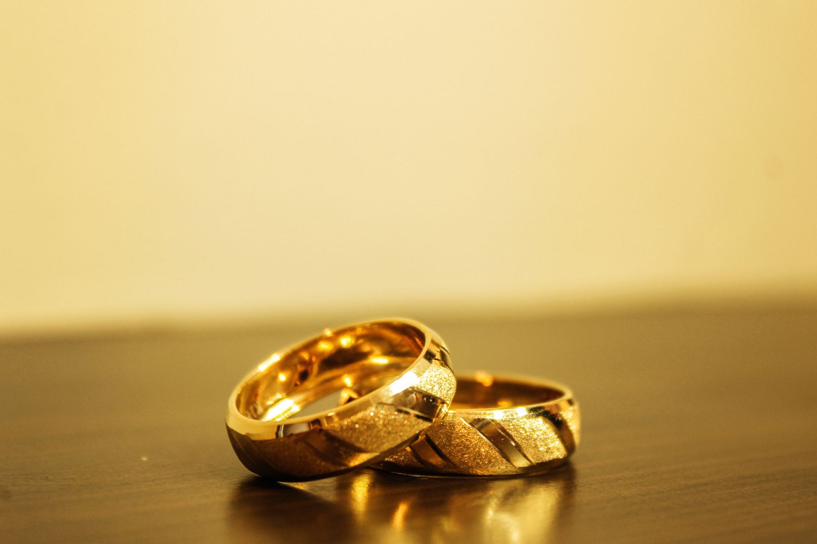 Two Yellow gold rings