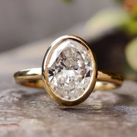 oval moissanite engagement ring 