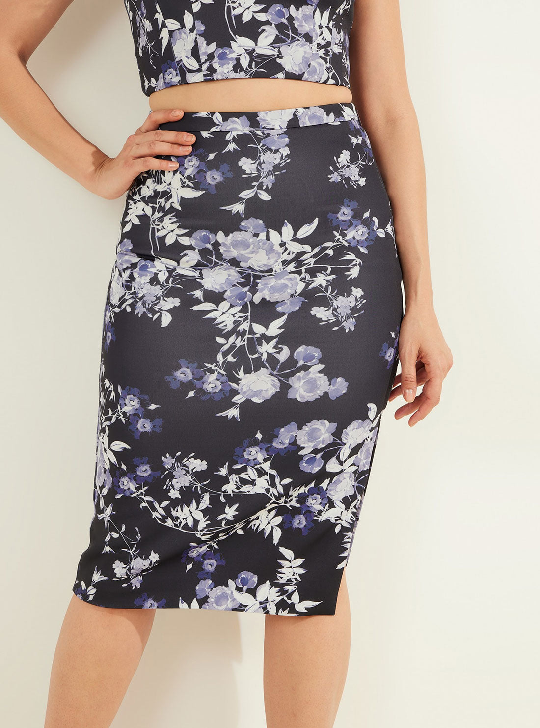 Guess vinyl shop skirt