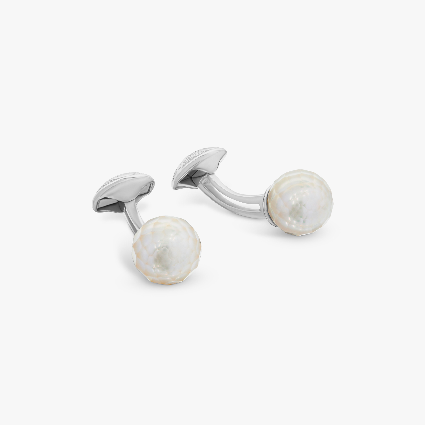 white faceted pearl cufflinks in 18k white gold