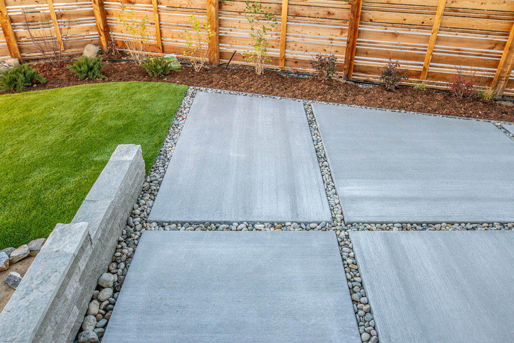 Xeriscaping with Steel Landscape and Lawn Edging