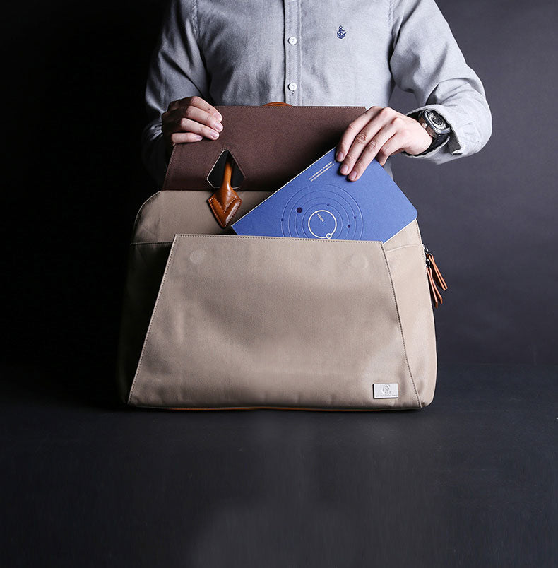 The Explore impeccable Laptop Bag