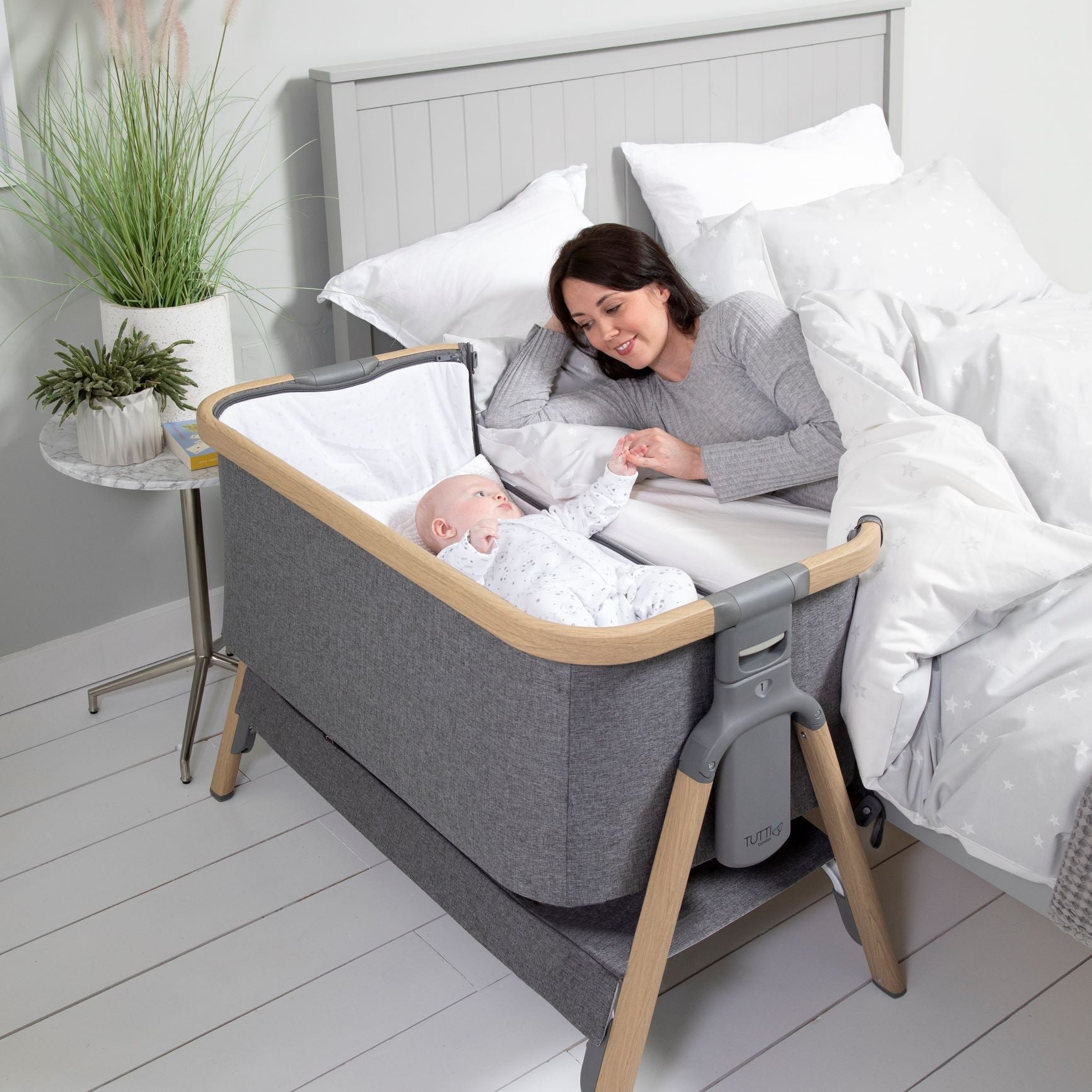 tutti bambini cozee bedside crib