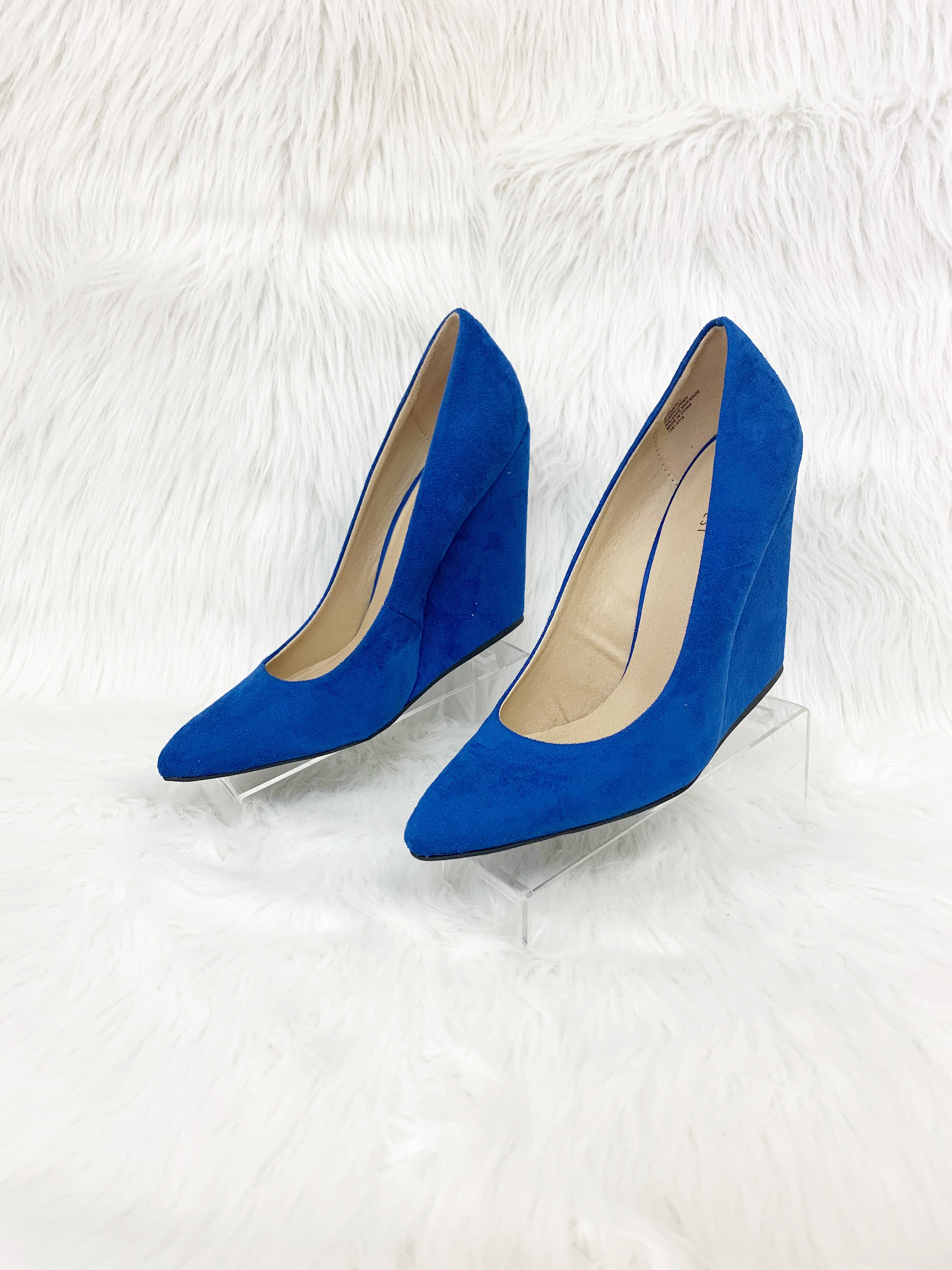 nine west royal blue shoes