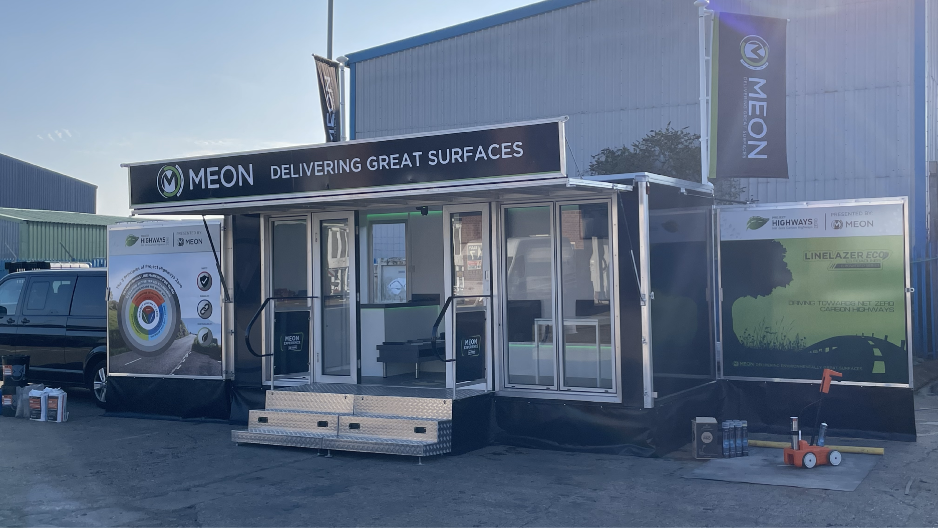 Meon OnTour Trailer