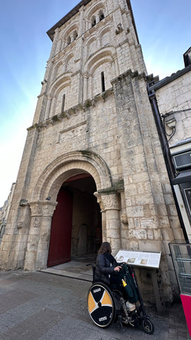 Église Saint-Porchaire à Poitiers.