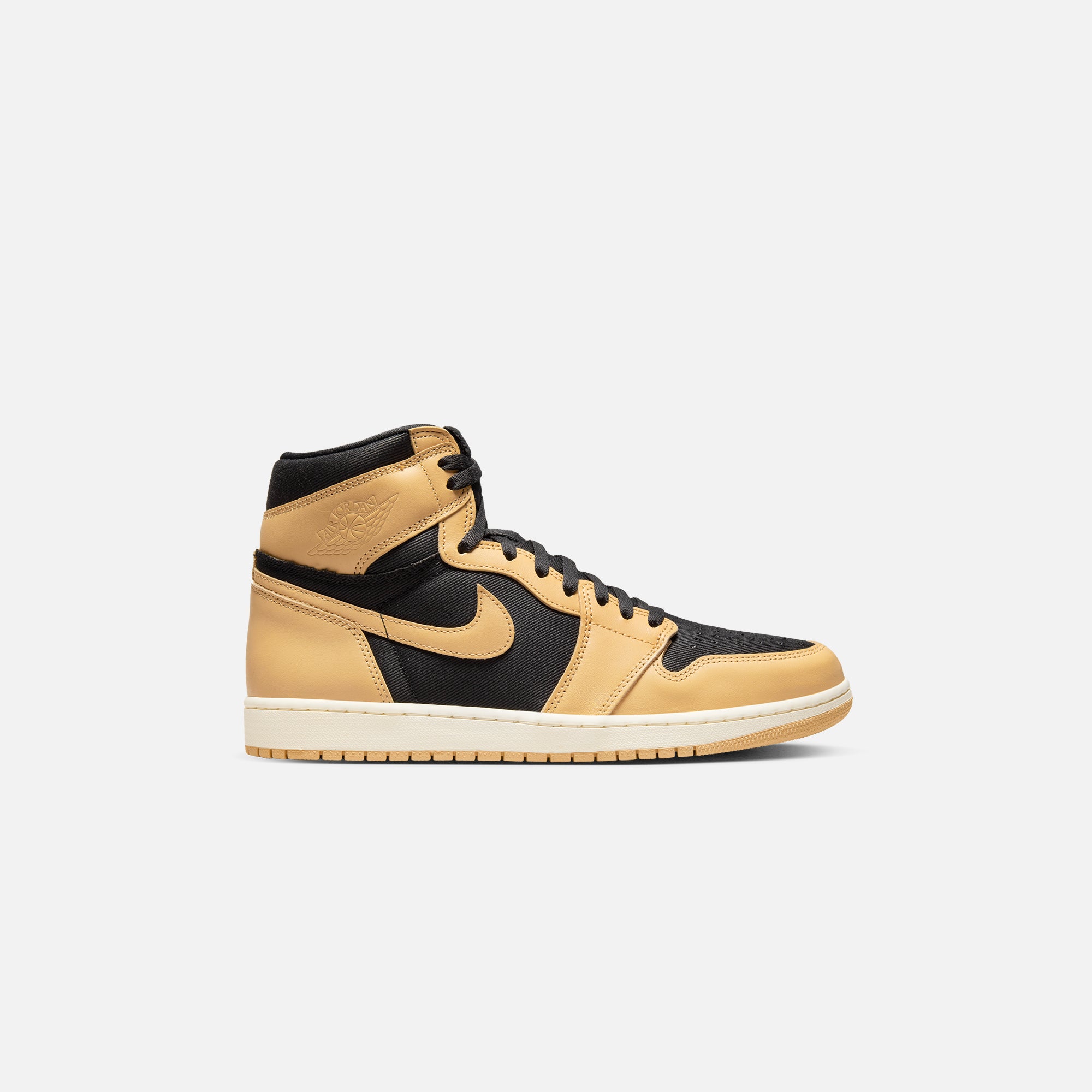 Nike Air Jordan 1 Retro High OG - Vachetta Tan / Black / Sail