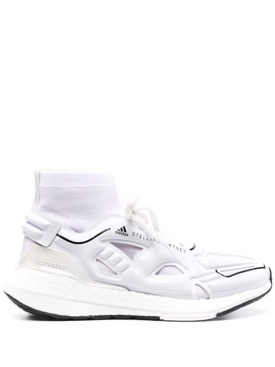 Adidas By Stella Mccartney Sneakers In Cblack Ftwwht Ltonix