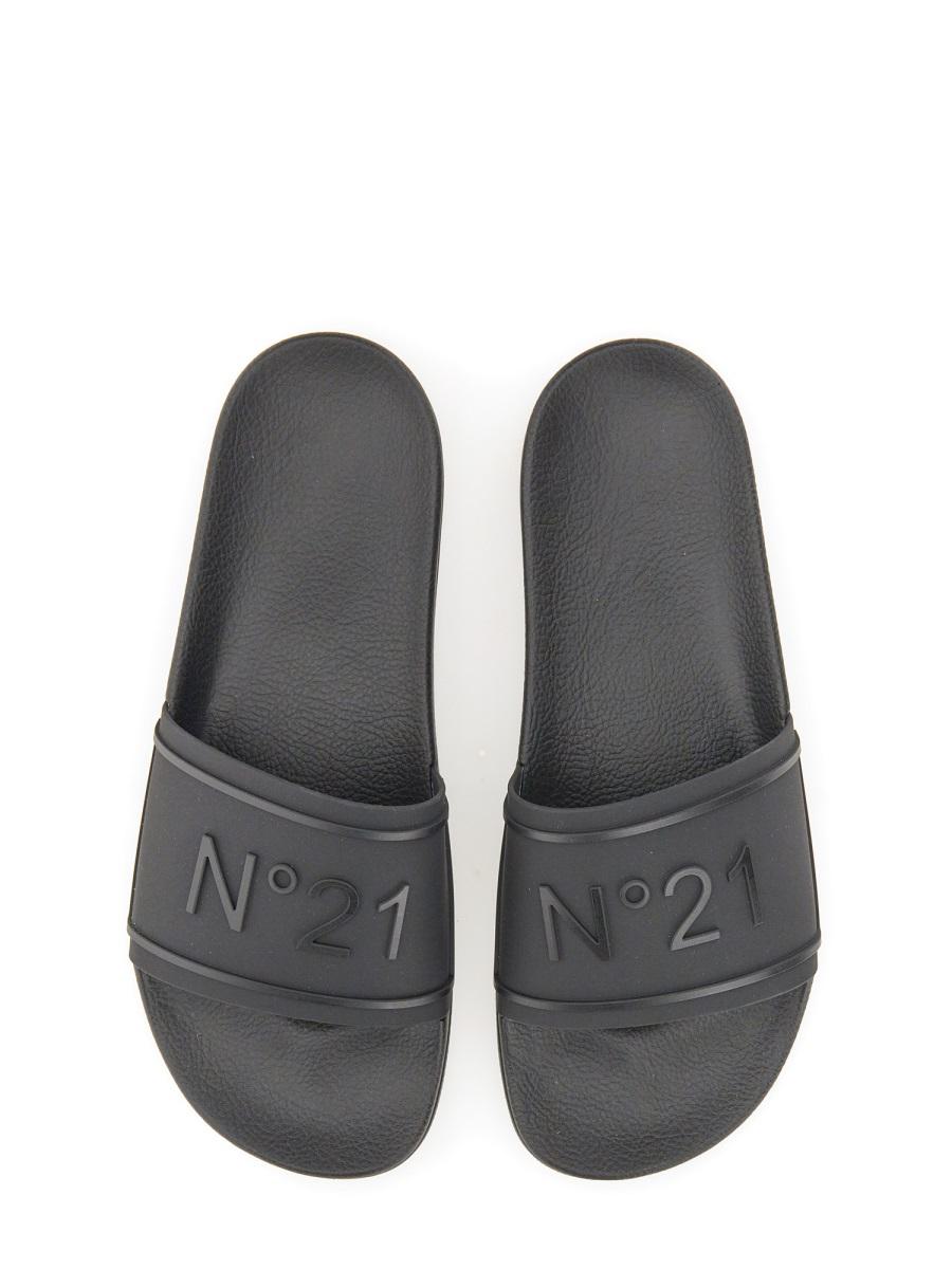 Shop N°21 Rubber Slide With Logo In Black