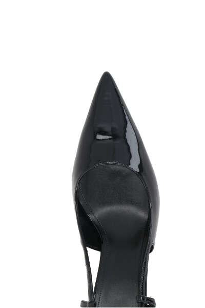 Shop Givenchy With Heel In Black