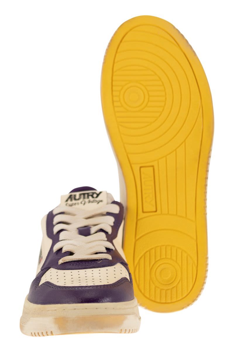 Shop Autry Sneakers In Purple/white