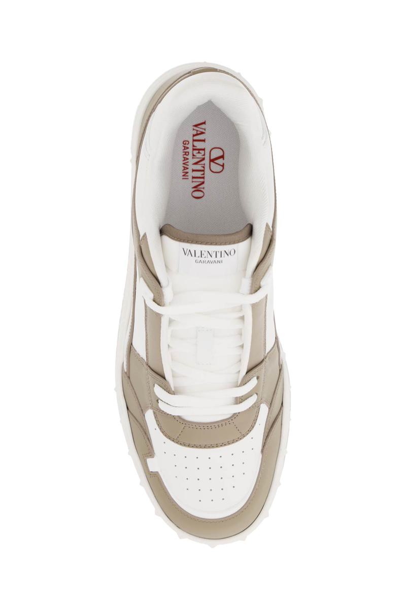 Shop Valentino Freedots Low-top Sneakers In Bianco