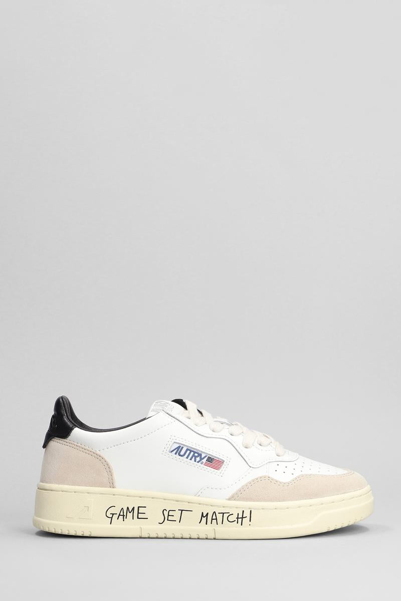 Autry Medalist Low Sneakers In White